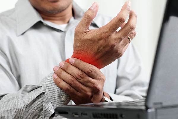 Expert Repetitive Strain Injury Solicitors Helping UK Workers Claim Compensation