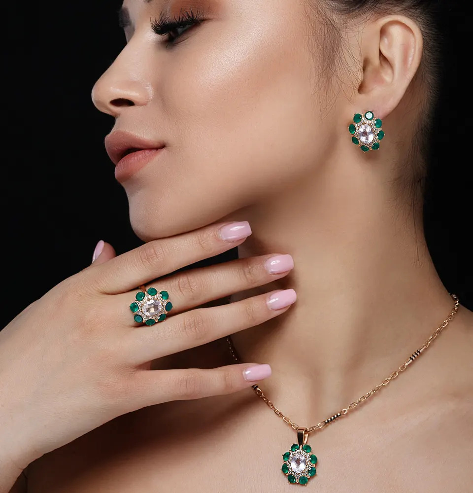 Jewellery for Women – Elegant Diamond Jewellery Collection | Diamond Mart