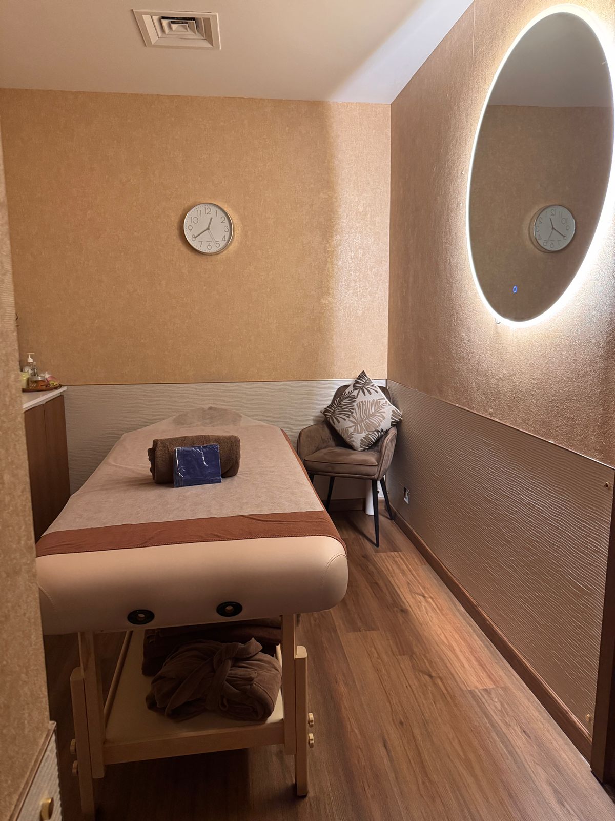 Searching for the Best Massage Center in Al Barsha?